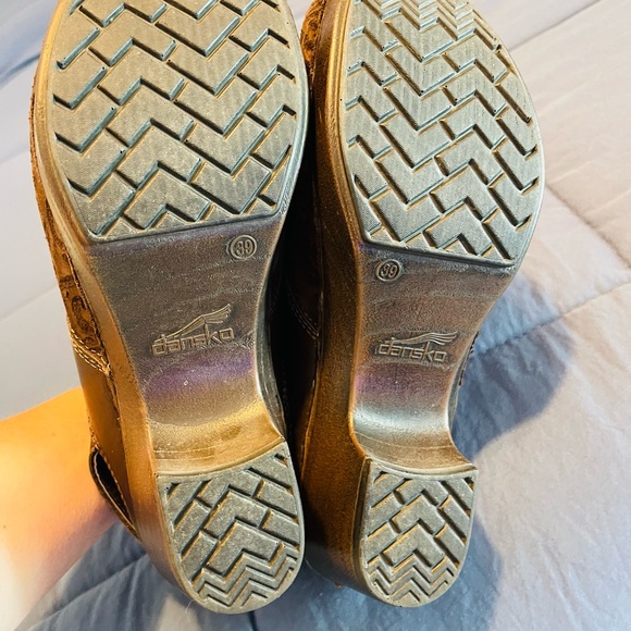 Dansko Brown Floral Suede Damask Sling Back Clogs - Picture 8 of 12